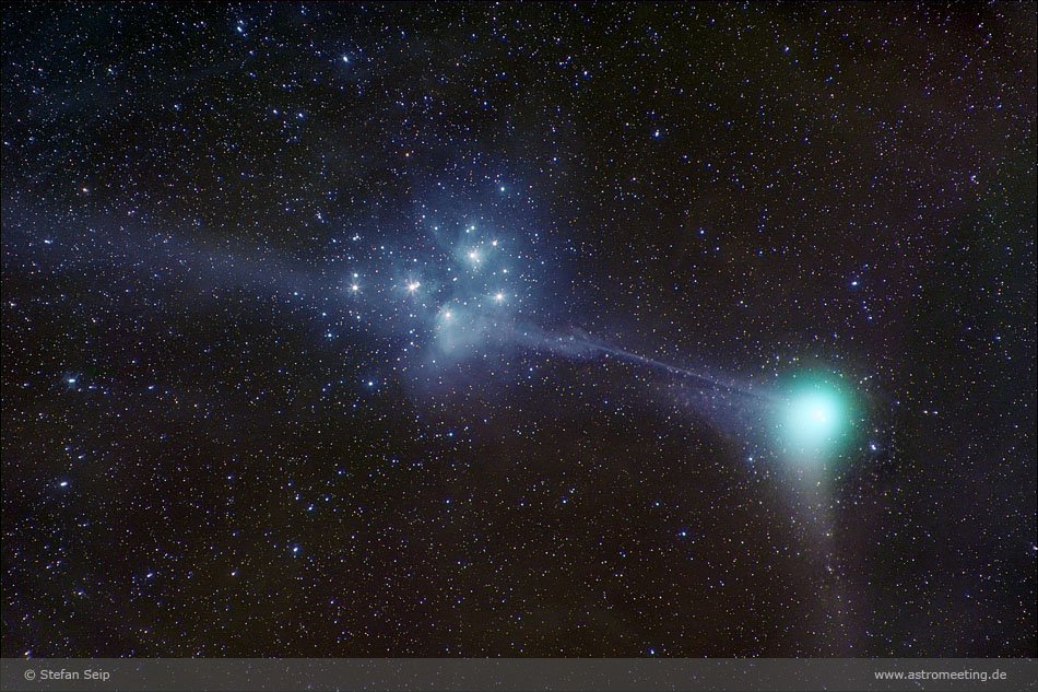 Comet Machholz and the Return of Kukulkan